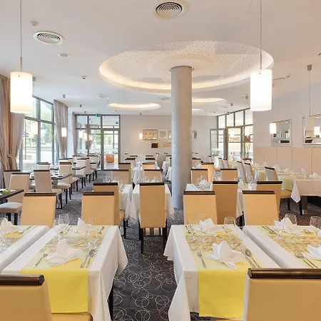 ホテル Wellness Panorama 4*
